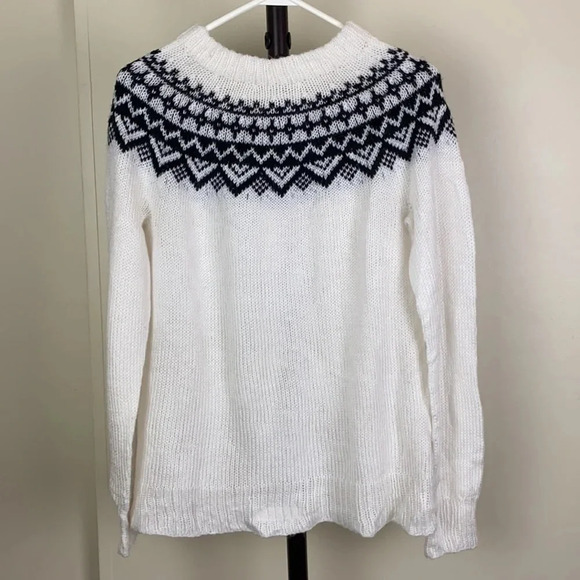 2/$25 Vintage fair isle chunky knitted knit crew neck wool  sweater size medium - Picture 3 of 13